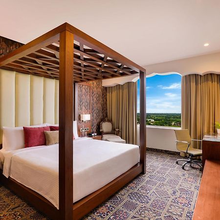 Saura Hotel, Agra - A Club Mahindra Associate Екстериор снимка