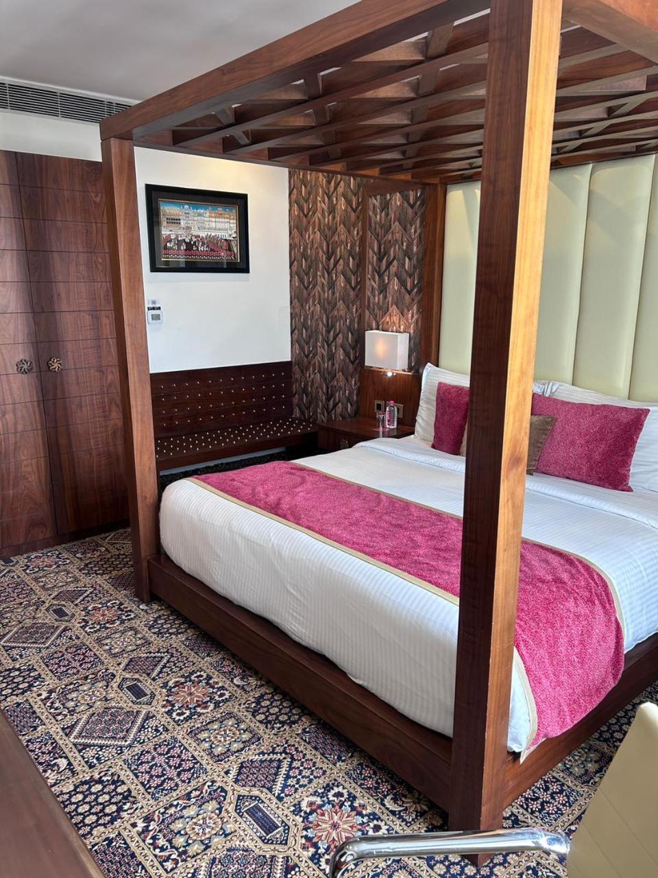 Saura Hotel, Agra - A Club Mahindra Associate Екстериор снимка