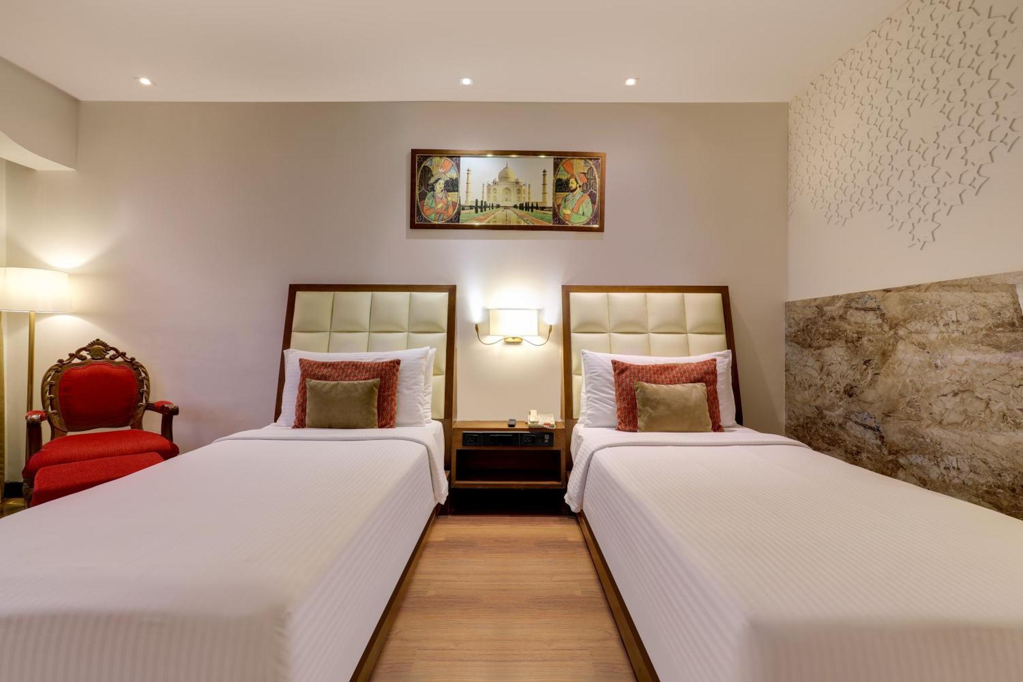 Saura Hotel, Agra - A Club Mahindra Associate Екстериор снимка
