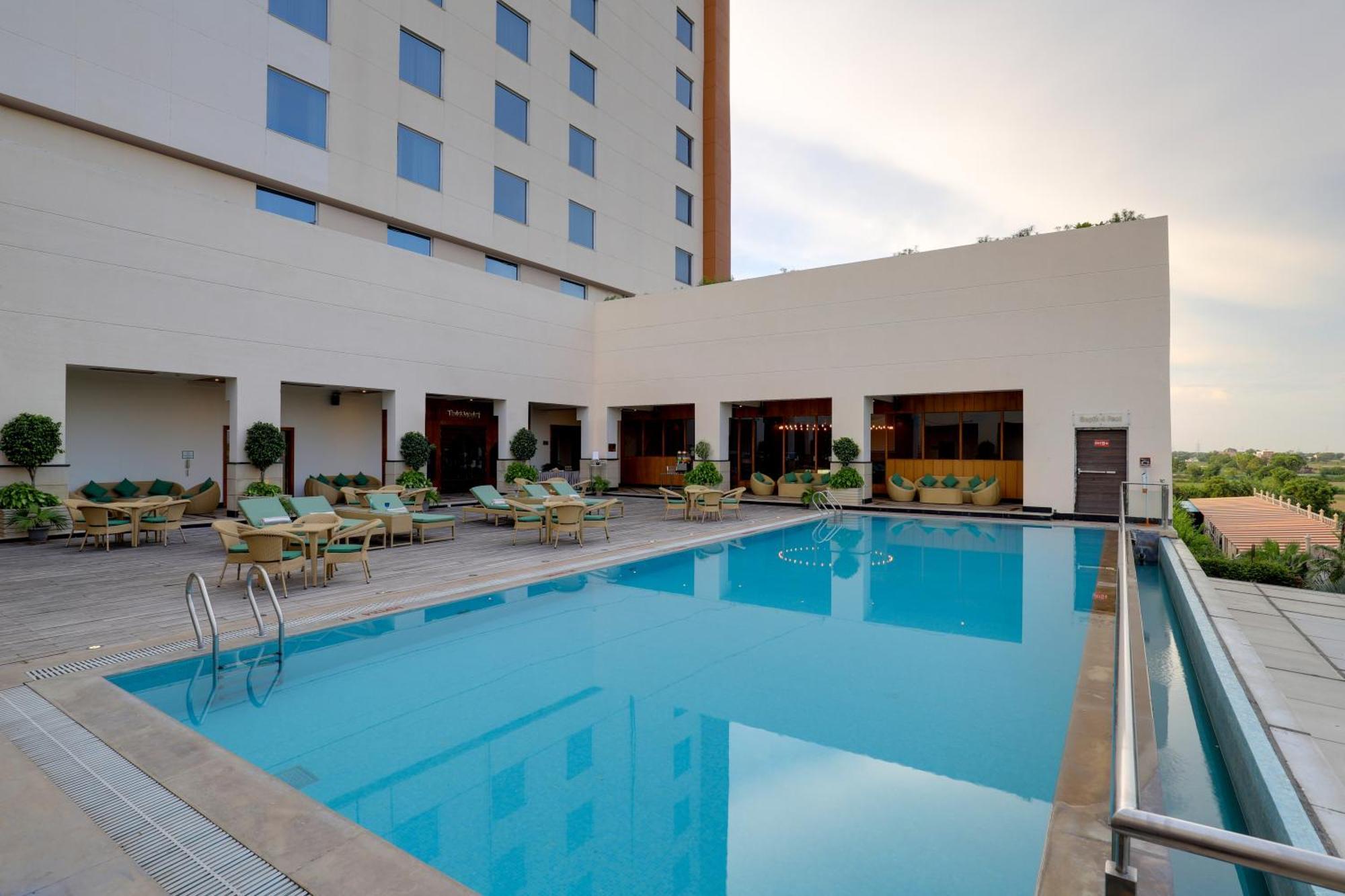 Saura Hotel, Agra - A Club Mahindra Associate Екстериор снимка