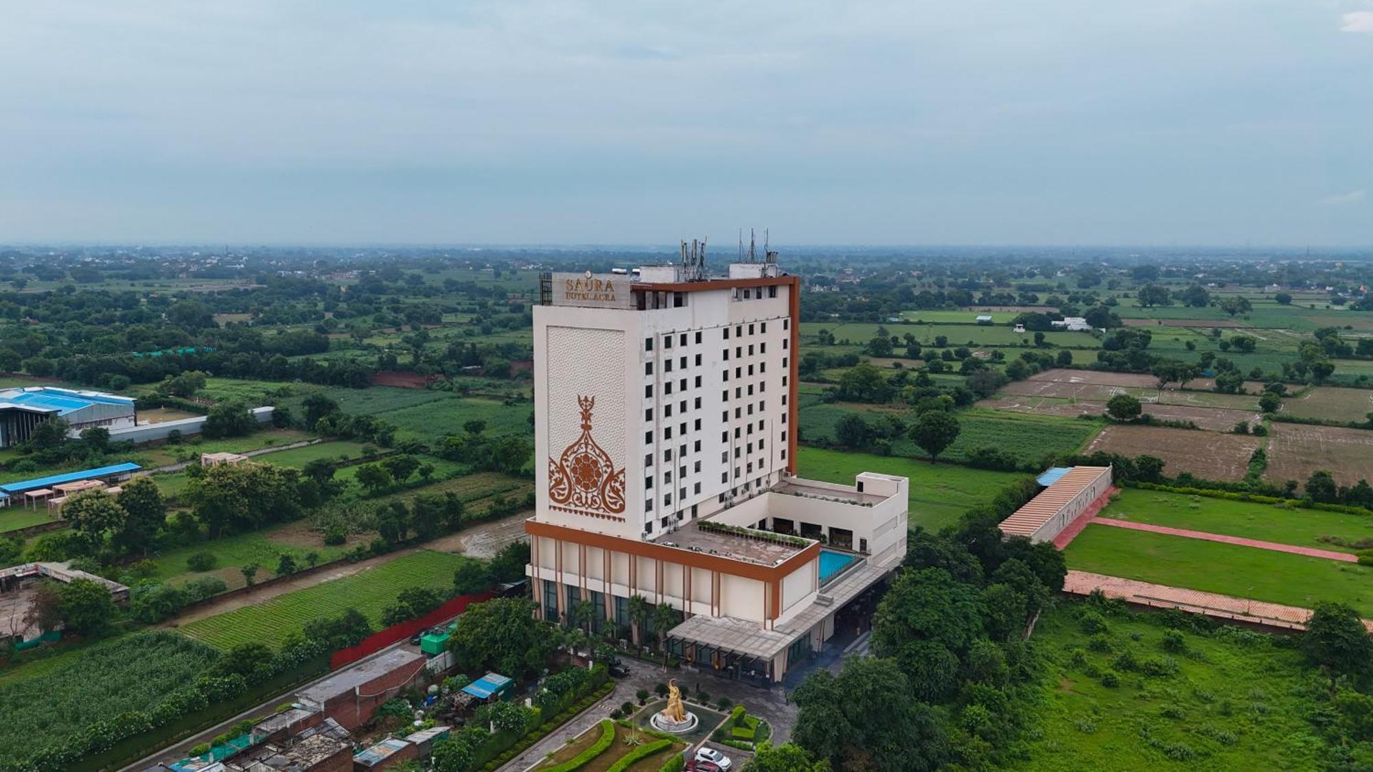 Saura Hotel, Agra - A Club Mahindra Associate Екстериор снимка